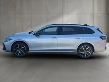 VW Passat Variant R-Line eHybrid 200kW in Oyster Silver mit Dach in Schwarz Uni