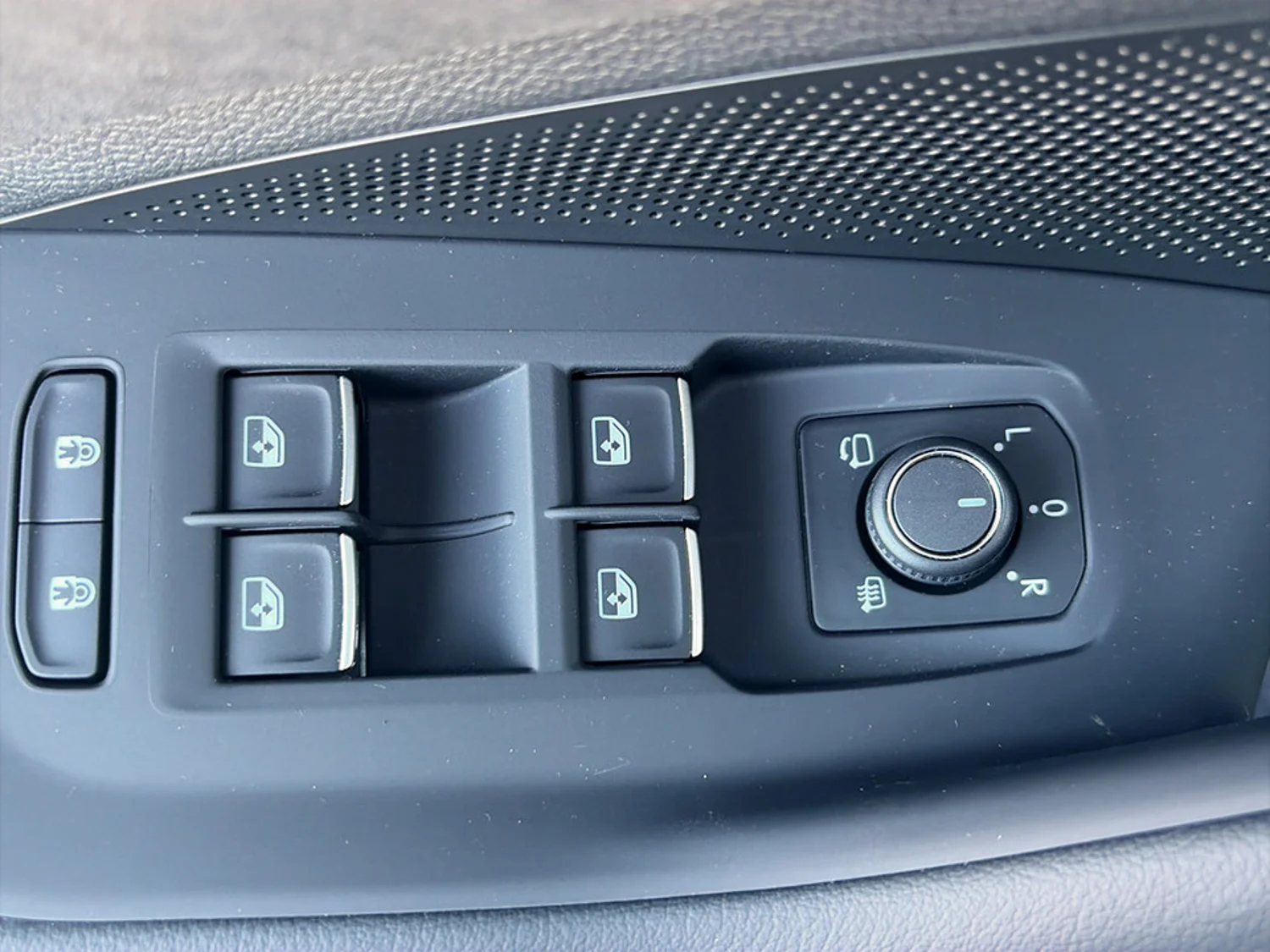 Bild eines VW Passat Variant R-Line eHybrid 200kW