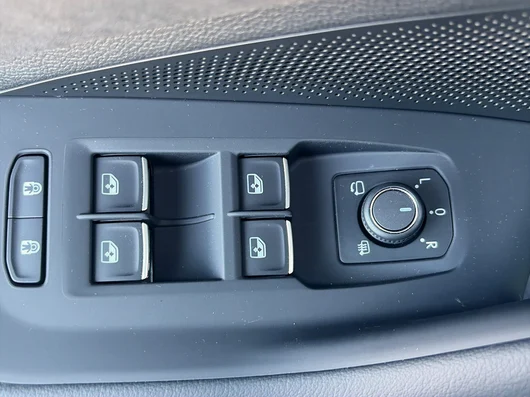 Bild eines VW Passat Variant R-Line eHybrid 200kW
