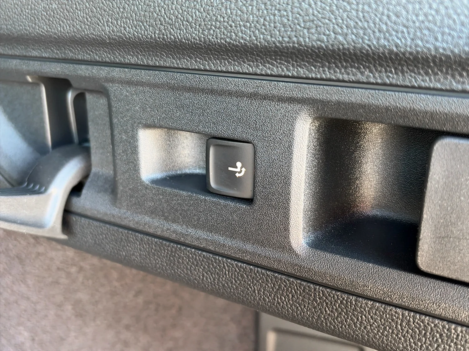 Bild eines VW Passat Variant R-Line eHybrid 200kW