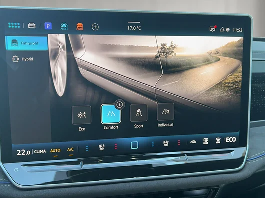Bild eines VW Passat Variant R-Line eHybrid 200kW