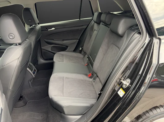 Bild eines Golf Variant Business TDI