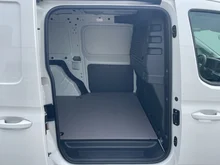 VW Caddy Cargo Maxi TDI 4MOTION in Candyweiß