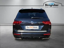 VW Tiguan Allspace Alls. HL TDI 4MOTION DSG 5-Sitzer in Deep Black Perlef.