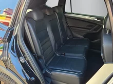 VW Tiguan Allspace Alls. HL TDI 4MOTION DSG 5-Sitzer in Deep Black Perlef.