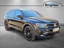 VW Tiguan Allspace Alls. HL TDI 4MOTION DSG 5-Sitzer in Deep Black Perlef.