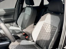 VW Taigo Sport TSI DSG in Deep Black Perleffekt