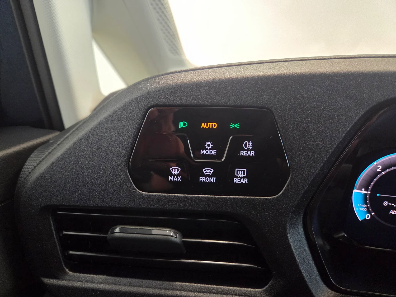 Bild eines Caddy Family TDI