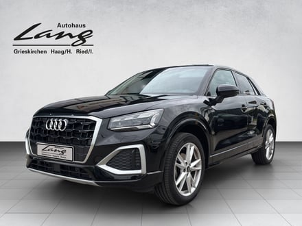 Audi Q2 35 TFSI admired