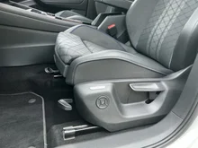 VW Tayron Sport eHybrid DSG 200kW in Oryxweiß Perlmutteffekt