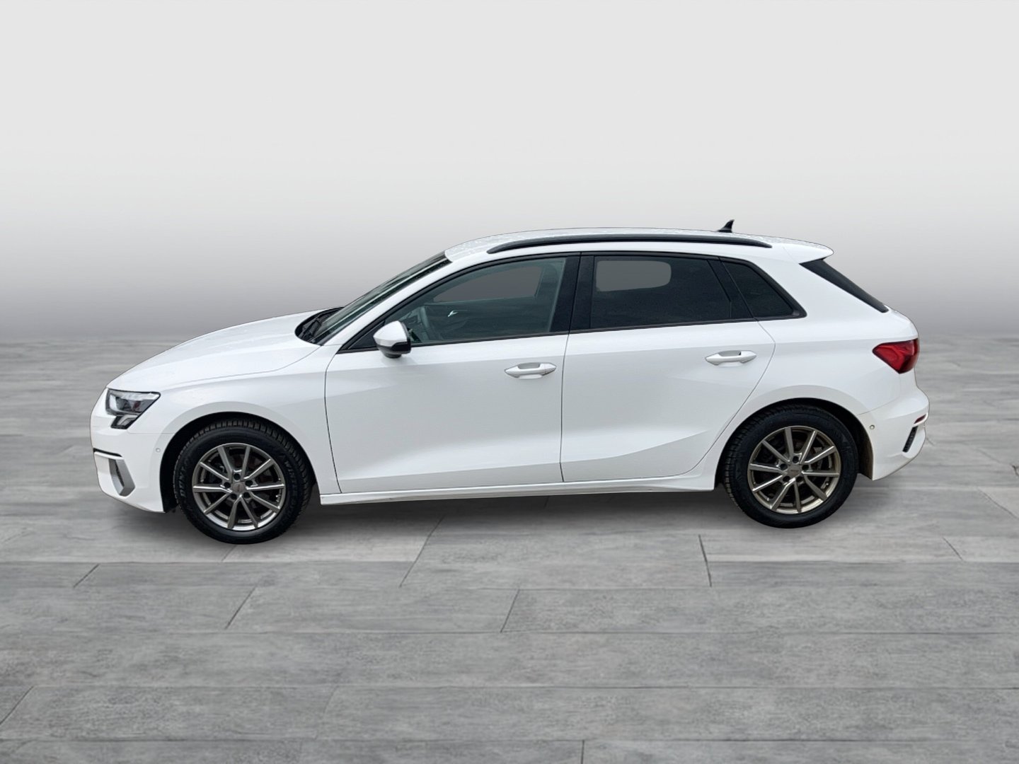 Audi A3 Sportback 30 TDI advanced ext. | Bild 2 von 25