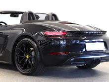 Porsche 718 Boxster Style Edition in tiefschwarzmetallic