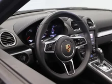 Porsche 718 Boxster Style Edition in tiefschwarzmetallic