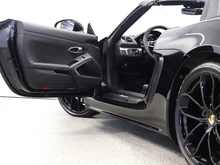 Porsche 718 Boxster Style Edition in tiefschwarzmetallic
