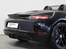 Porsche 718 Boxster Style Edition in tiefschwarzmetallic