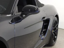 Porsche 718 Boxster Style Edition in tiefschwarzmetallic