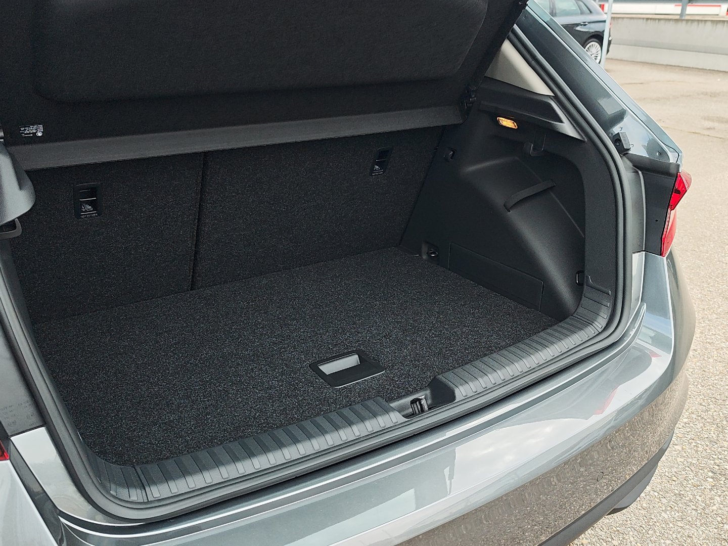 Fahrzeug Vorschaubild