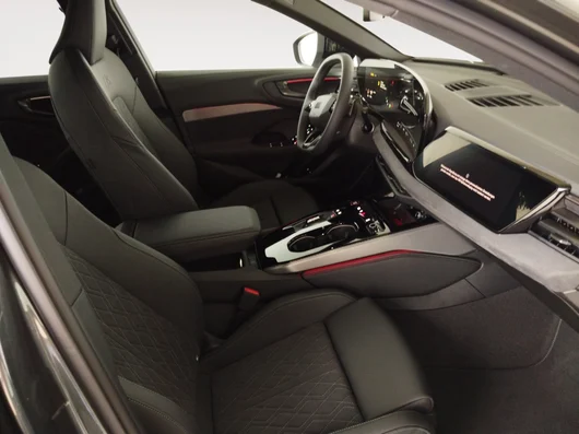 Bild eines Audi A5 Avant e-hybrid quattro 220 kW