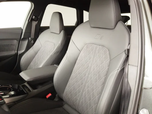 Bild eines Audi A5 Avant e-hybrid quattro 220 kW