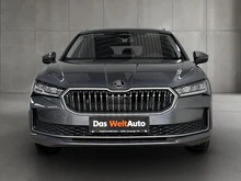Škoda Superb Combi Selection TDI DSG in Graphit-Grau Metallic