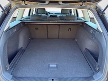 VW Passat Variant Business in MANGANGRAU METALLIC