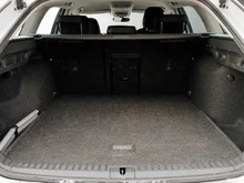 Škoda Octavia Combi Selection TSI mHEV DSG in Moon-Weiß Metallic