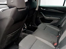 Škoda Octavia Combi Selection TSI mHEV DSG in Moon-Weiß Metallic