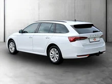 Škoda Octavia Combi Selection TSI mHEV DSG in Moon-Weiß Metallic