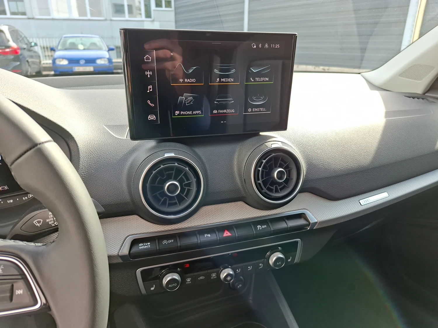 Bild eines Q2 30 TFSI admired