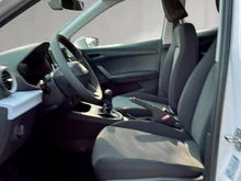 SEAT Arona Reference Edition 1.0 TSI in Candy-Weiß