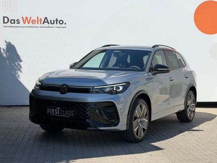 VW Tiguan R-Line Plus 2.0 TSI 4MOTION DSG