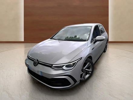 VW Golf 8 R-Line 1.5 eTSI OPF DSG