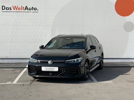 VW Passat Variant R-Line