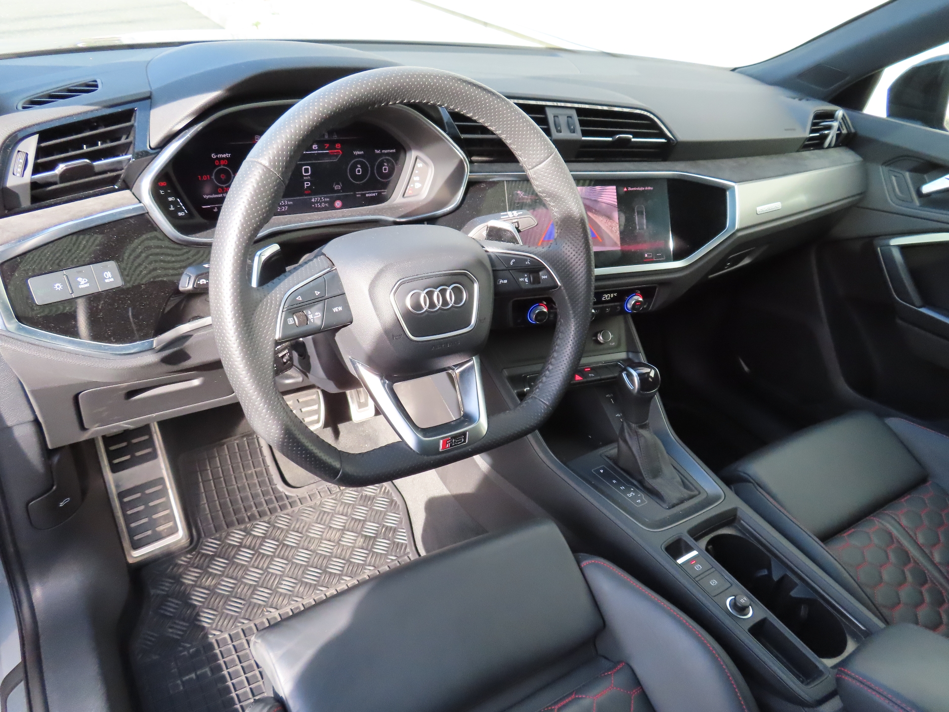 Audi RSQ3