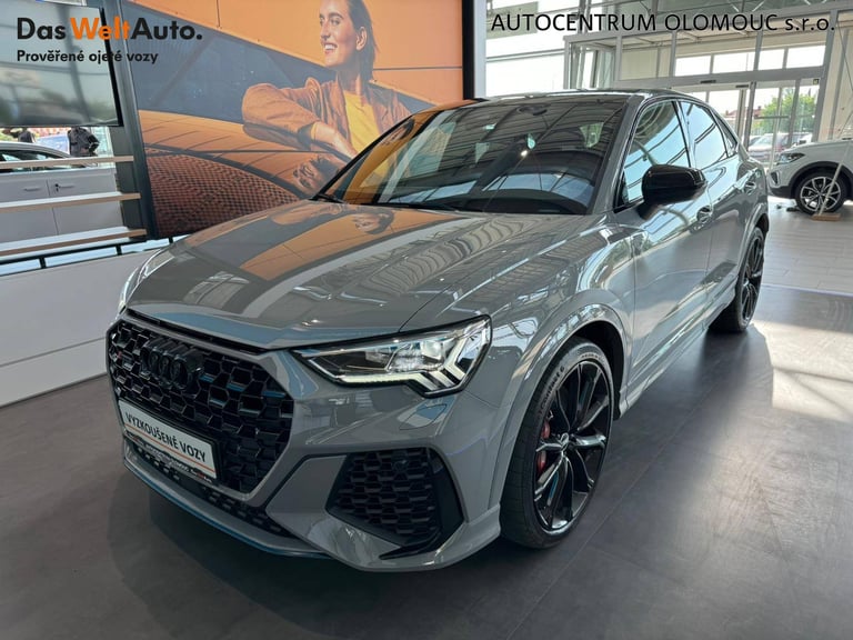 Audi RSQ3