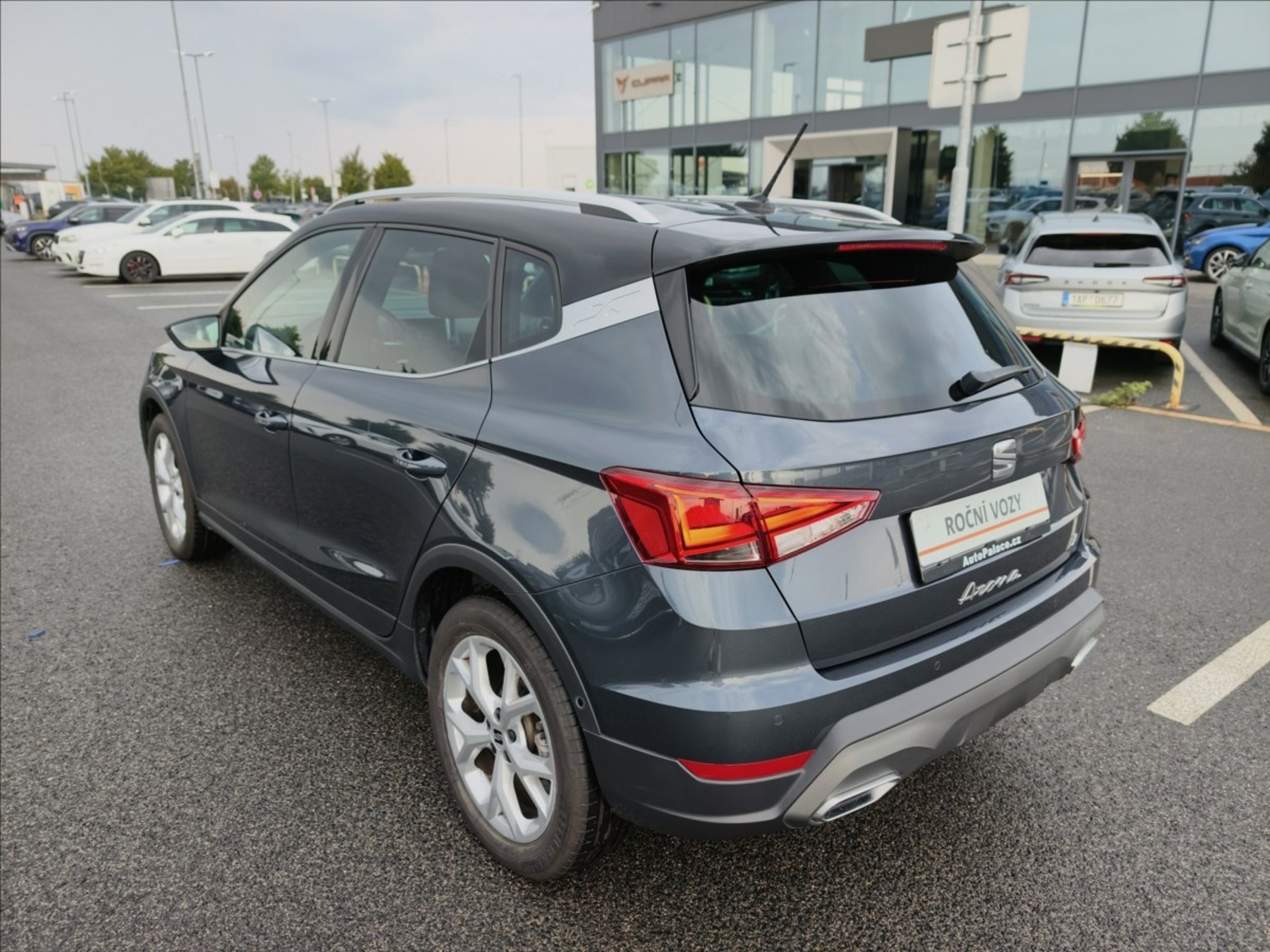 Seat Arona