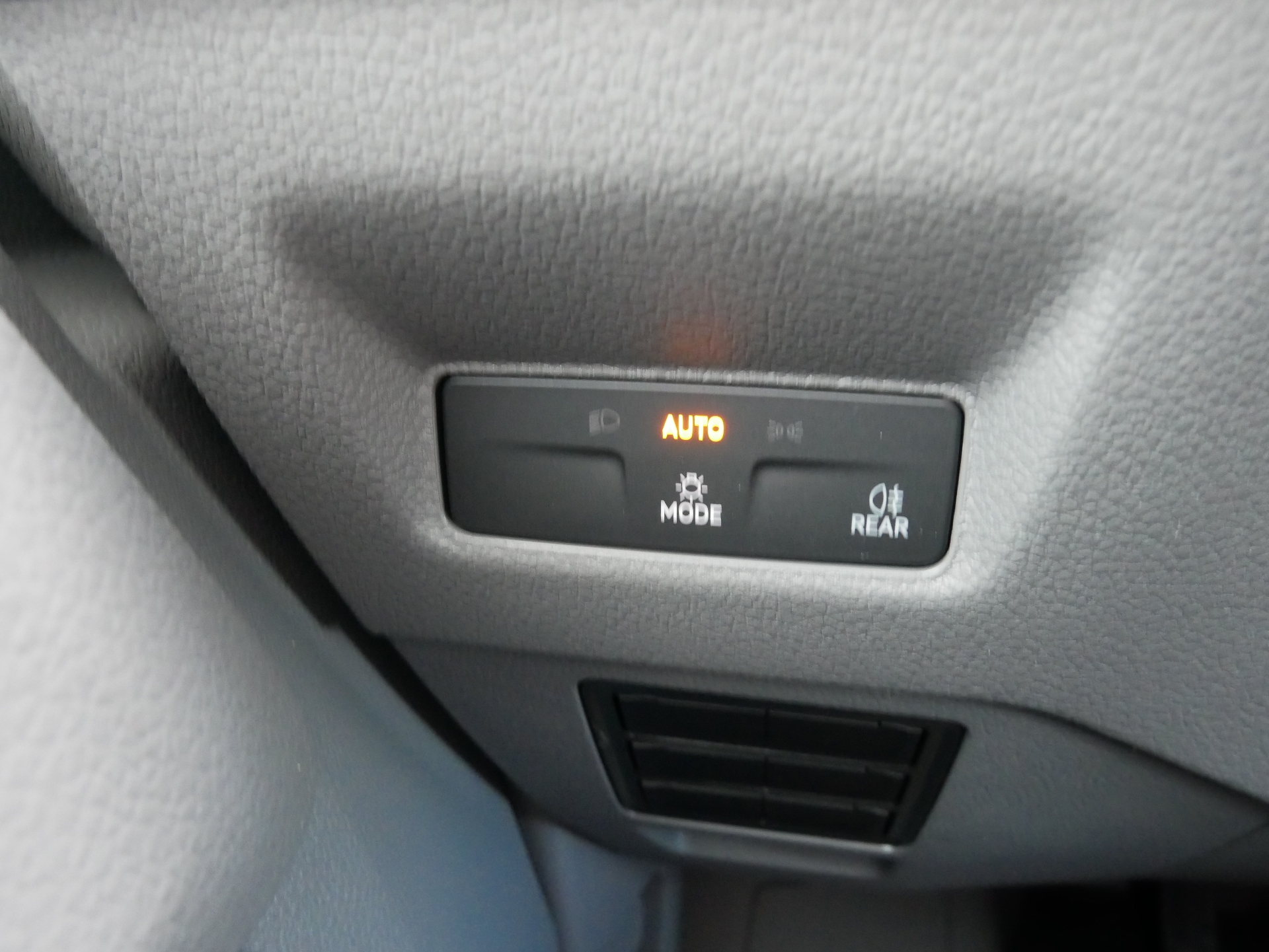 Volkswagen Crafter - skříňový vůz