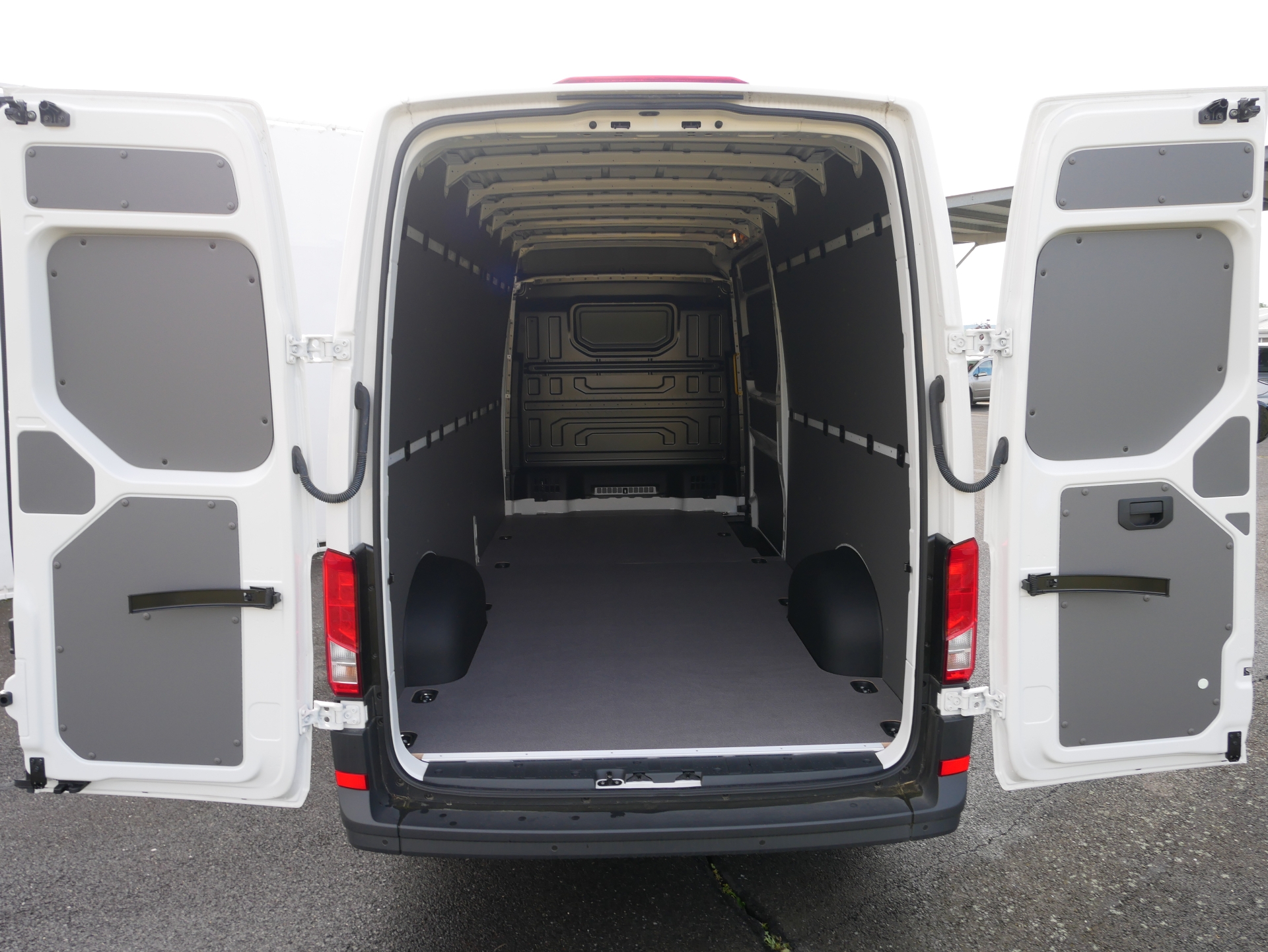 Volkswagen Crafter - skříňový vůz