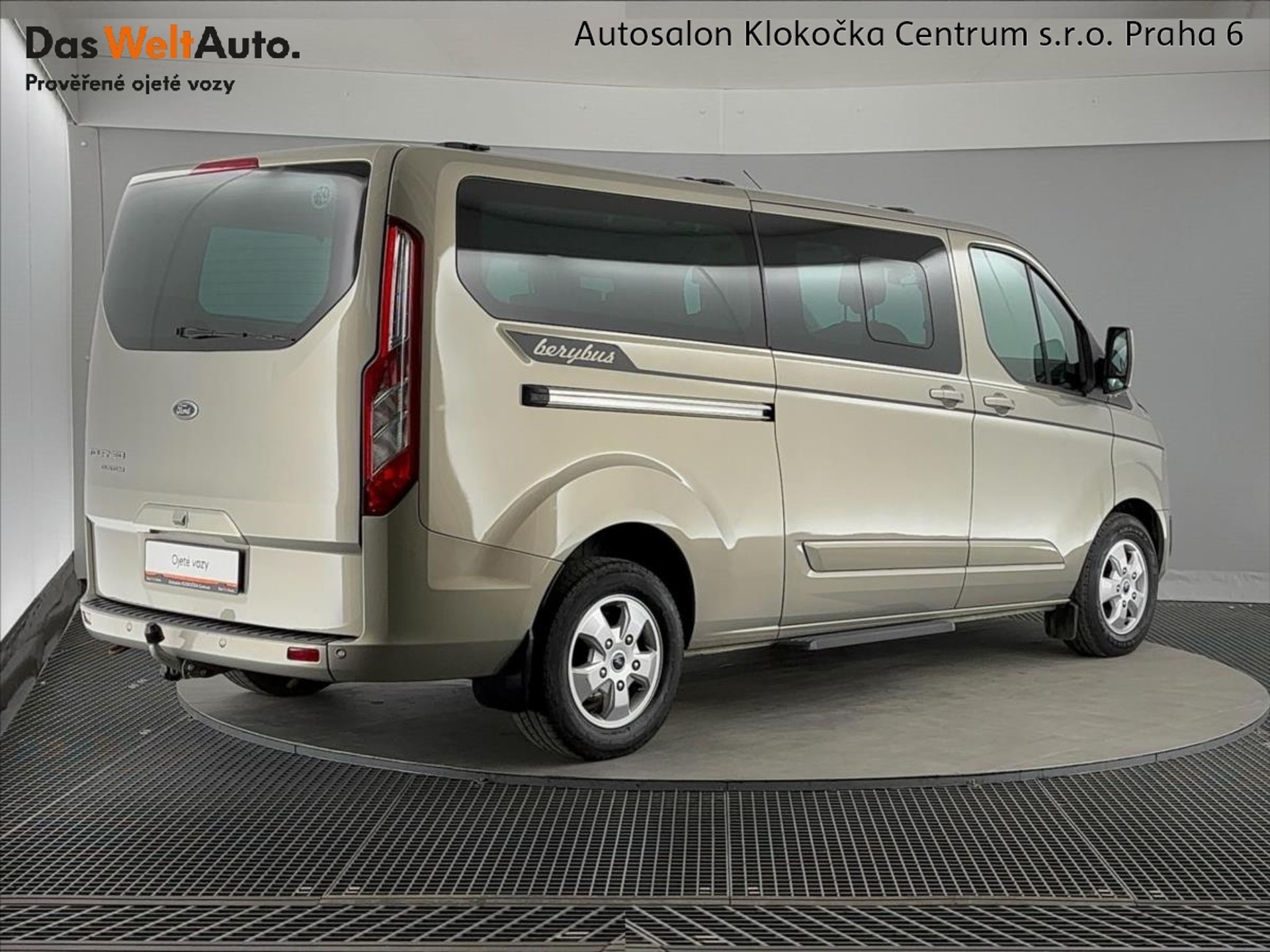 Ford Tourneo Custom