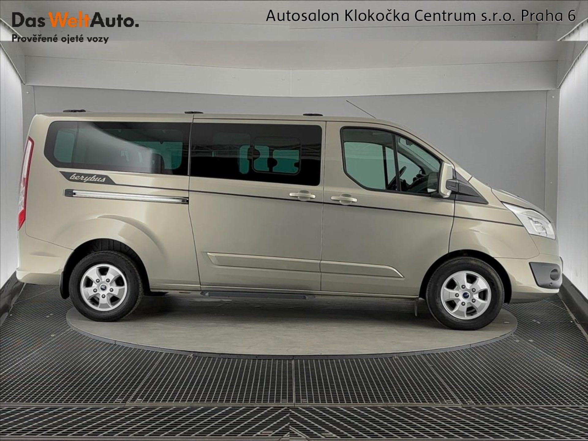 Ford Tourneo Custom