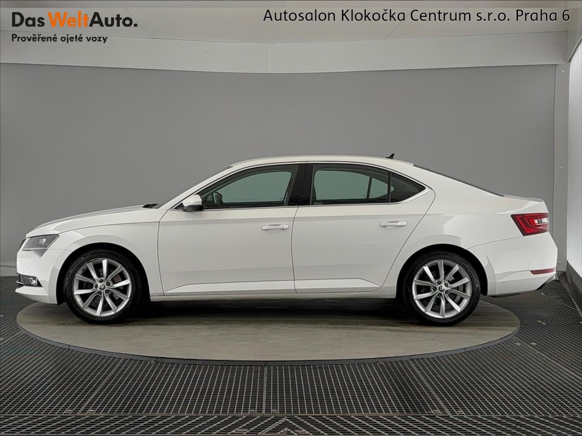 Škoda Superb
