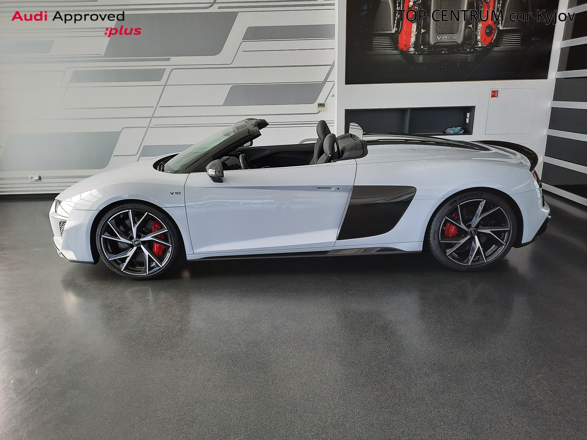 Audi R8