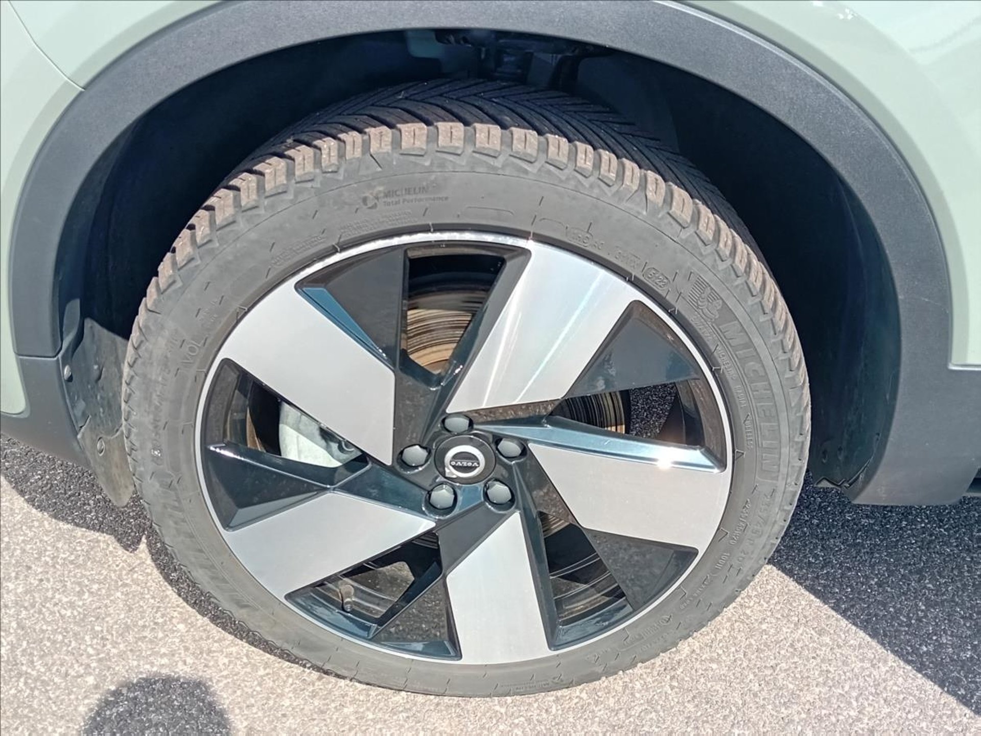 Volvo C40