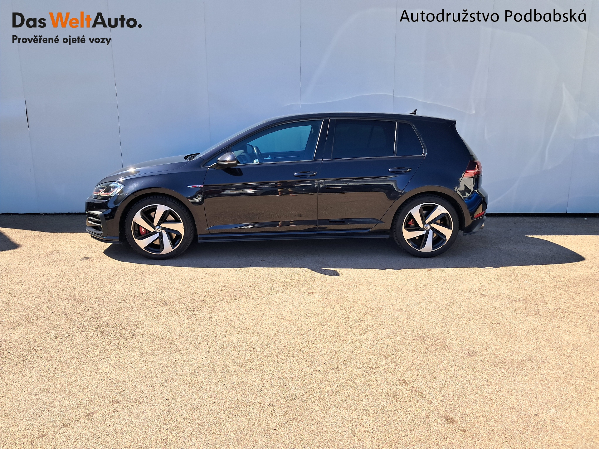 Volkswagen Golf GTI