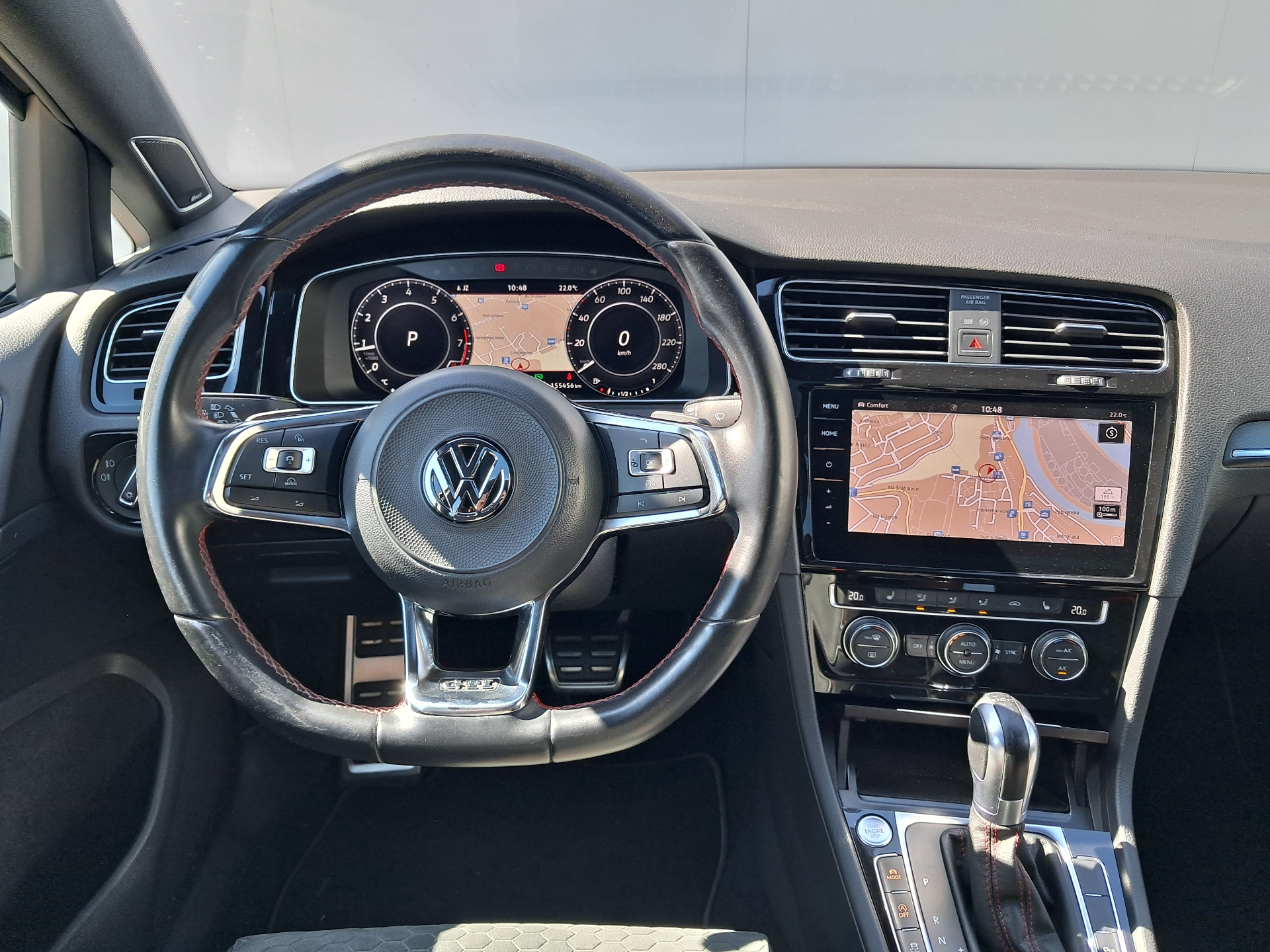 Volkswagen Golf GTI