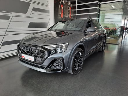 Audi Q8 55 TFSI quattro (250kW/340k), Tiptronic, S line