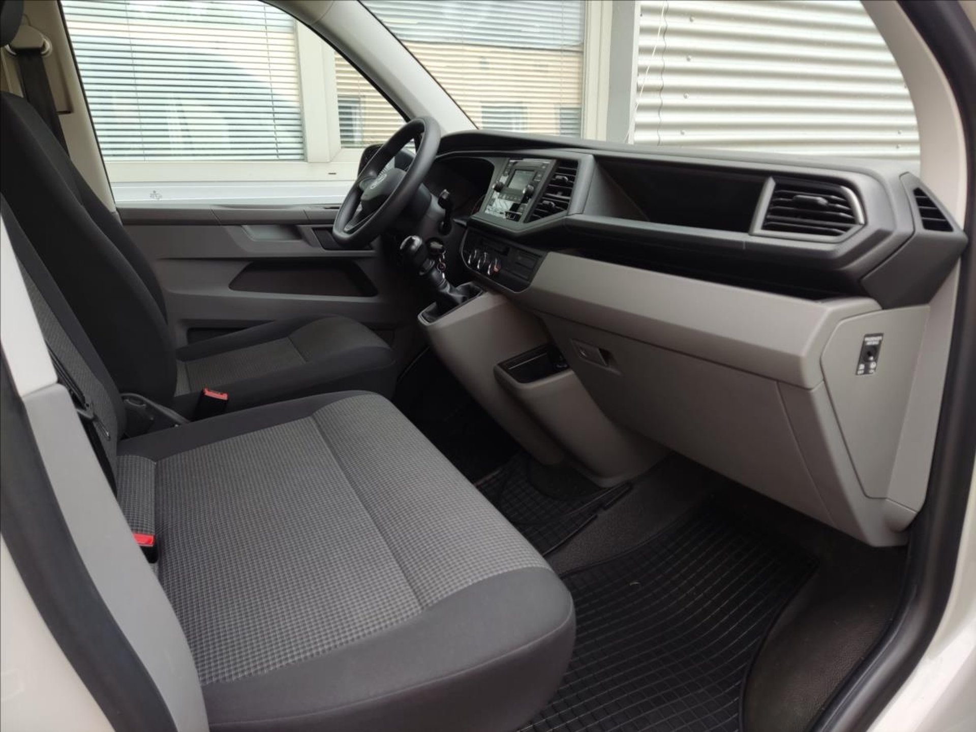 Volkswagen Transporter 6.1