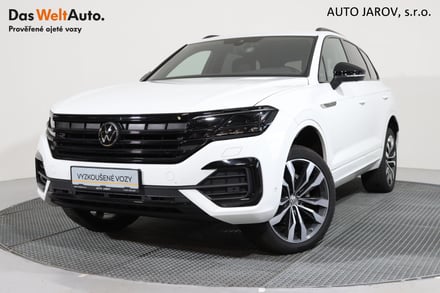 VW Touareg 3,0 TDi R-LINE 4Motion