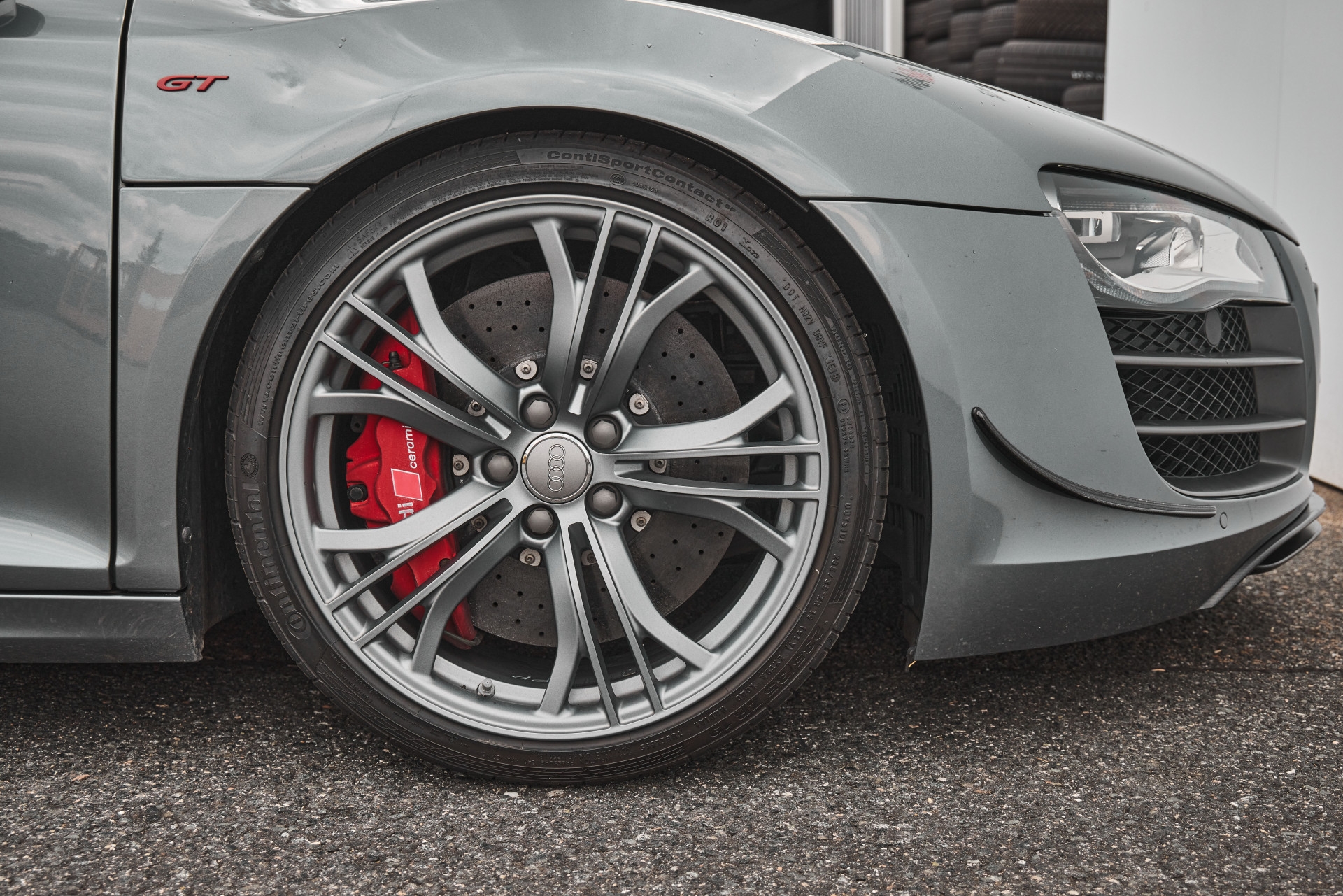 Audi R8