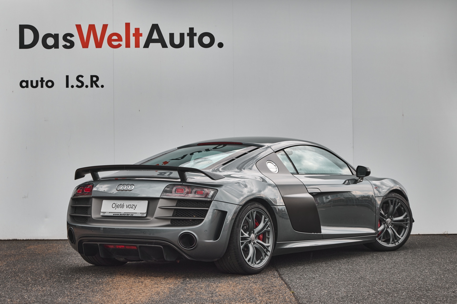 Audi R8